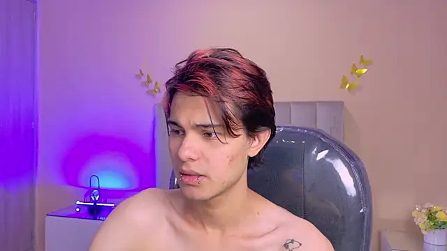 Derek_Sinn webkamerás műsora