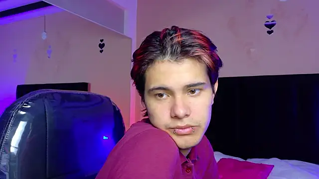 Derek_Sinn Show Webcam