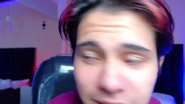 Derek_Sinn Show Webcam