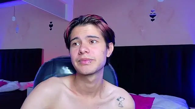 Derek_Sinn Webcamshow