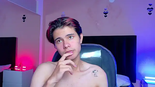 Derek_Sinn webcam show