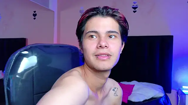 Derek_Sinn Show Webcam