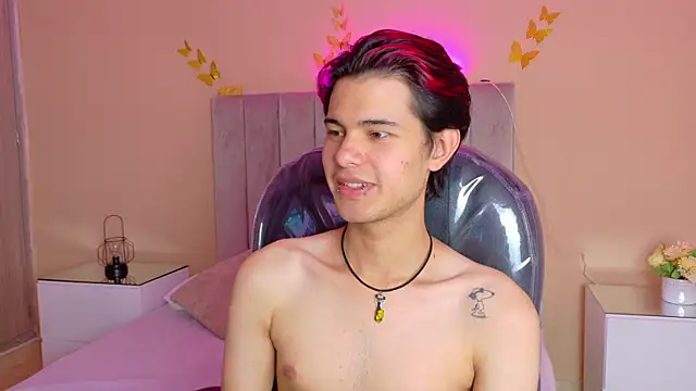 Derek_Sinn Adlı Modelin Web Kamerası Şovu