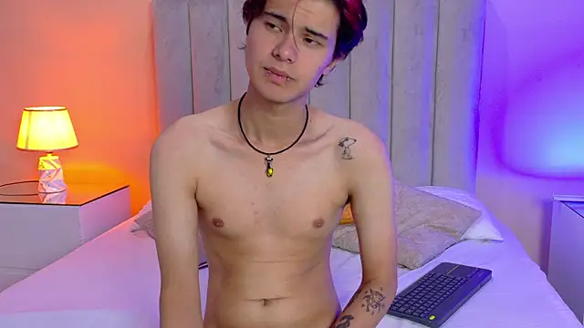 Derek_Sinn Webcamshow