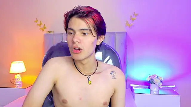 Derek_Sinn Show in webcam