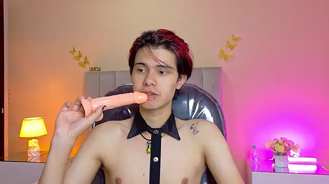 Derek_Sinn Adlı Modelin Web Kamerası Şovu