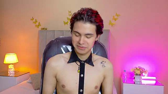 Derek_Sinnn Webbikameraesitys