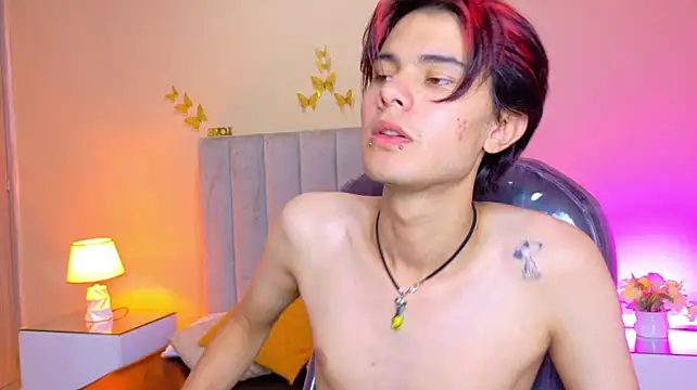 הופעת וובקאם של Derek_Sinn