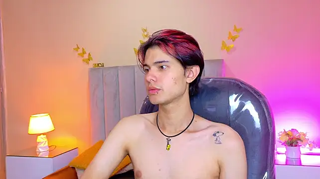 Derek_Sinn Adlı Modelin Web Kamerası Şovu