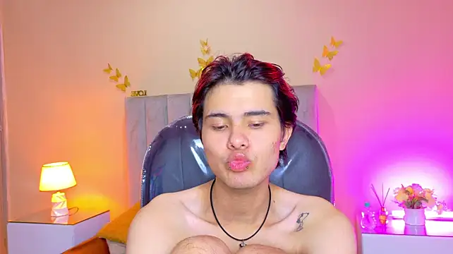 Derek_Sinn Adlı Modelin Web Kamerası Şovu