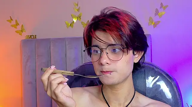 Derek_Sinnn Webbikameraesitys