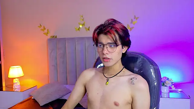 Show de Derek_Sinn na webcam
