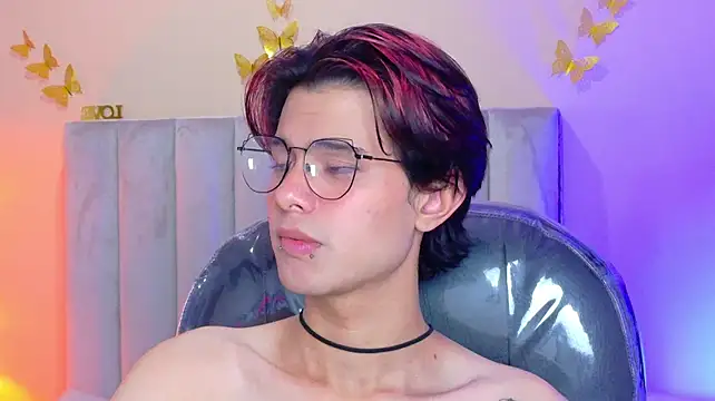 הופעת וובקאם של Derek_Sinn