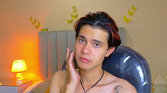 Derek_Sinn Adlı Modelin Web Kamerası Şovu