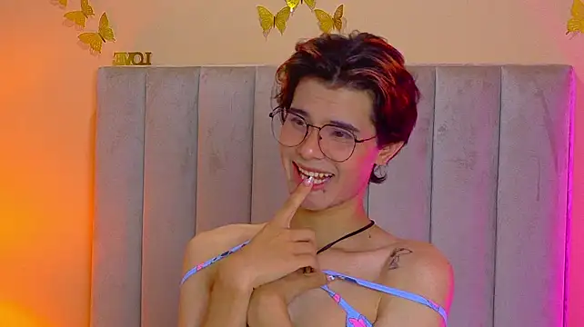 הופעת וובקאם של Derek_Sinn