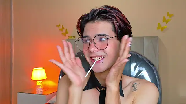 Derek_Sinn Pertunjukan Webcam
