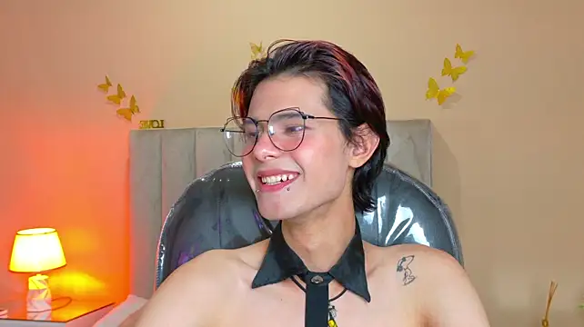 Derek_Sinn Adlı Modelin Web Kamerası Şovu
