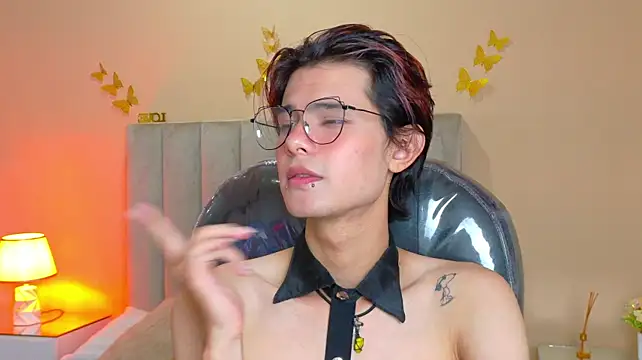 Czat XXX na żywo – Derek_Sinn