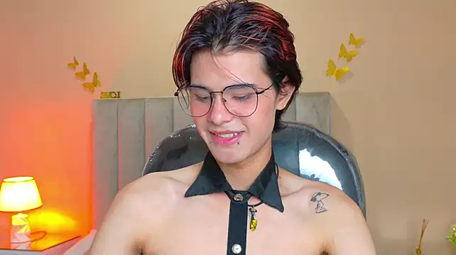 Derek_Sinn Adlı Modelin Web Kamerası Şovu