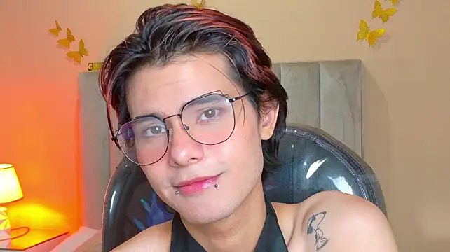 Show de Derek_Sinn na webcam