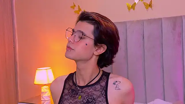 Derek_Sinn's Webcam Show
