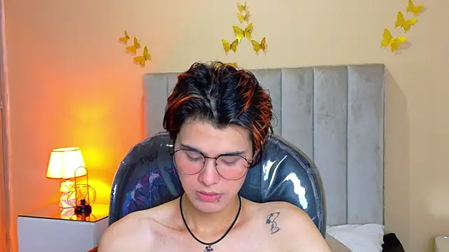 Derek_Sinn Adlı Modelin Web Kamerası Şovu