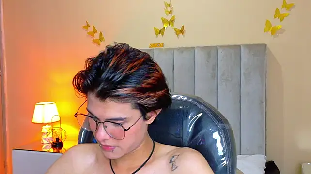 Derek_Sinn ওয়েবক্যাম শো