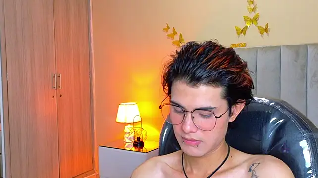 Derek_Sinn ওয়েবক্যাম শো