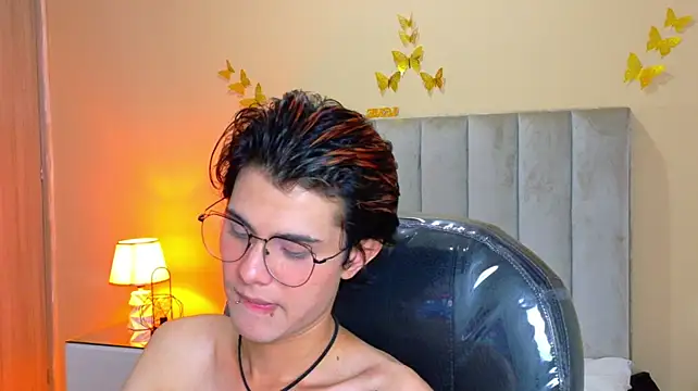 Derek_Sinn Adlı Modelin Web Kamerası Şovu