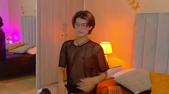عرض كام Derek_Sinn