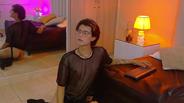 Derek_Sinn Adlı Modelin Web Kamerası Şovu