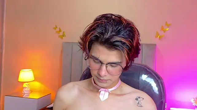 Derek_Sinn লাইভ XXX চ্যাট