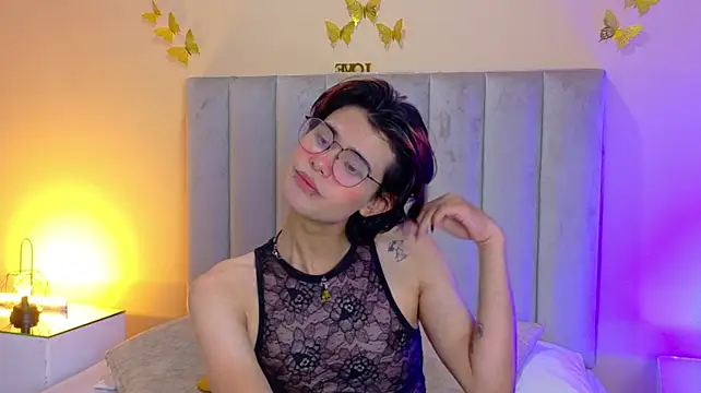 הופעת וובקאם של Derek_Sinn