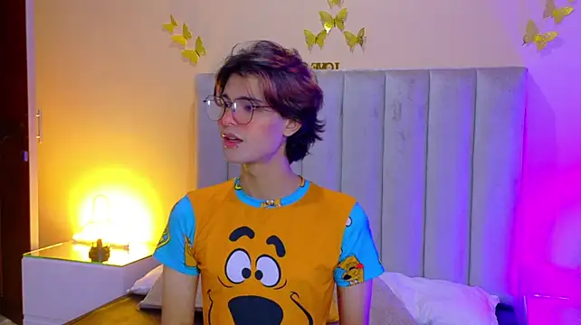 הופעת וובקאם של Derek_Sinn