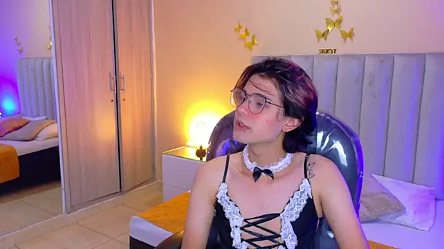 הופעת וובקאם של Derek_Sinn