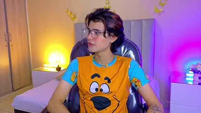 عرض كام Derek_Sinn