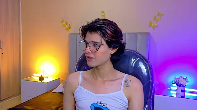 Show modela Derek_Sinn na web-kameri