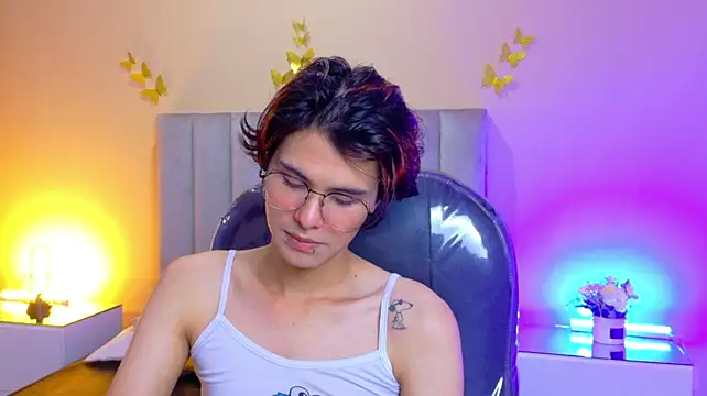 הופעת וובקאם של Derek_Sinn
