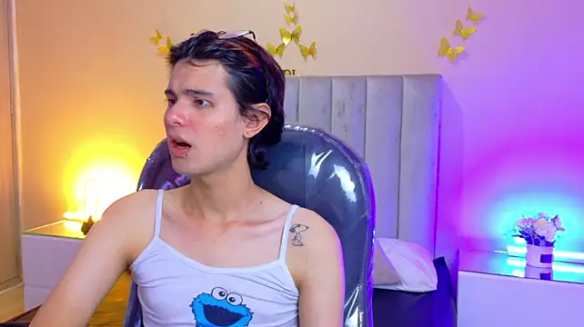 Derek_Sinn Show in webcam