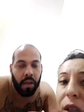 cris048's Live XXX Chat