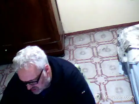 swichcassanesi's Live XXX Chat