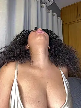 Queenpandinha 라이브 XXX 채팅