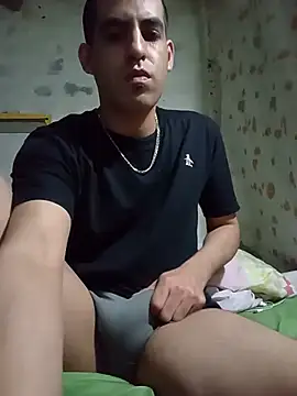 chicofino16's Webcam Show