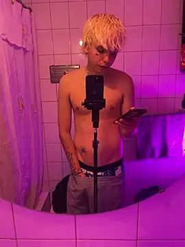 sableye21 Show in webcam