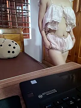 NinaKey Show Webcam