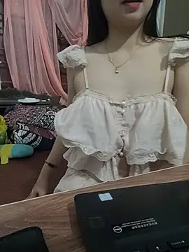 NinaKey 在線直播表演