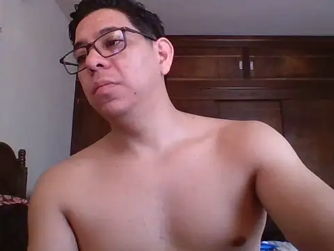 Show modela Yankoloco92 na web-kameri