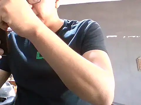 הופעת וובקאם של Yankoloco92