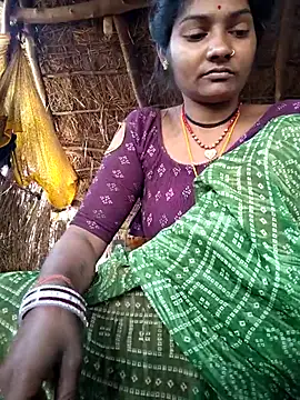 Pokazy przed kamerką – Hotty_raghni