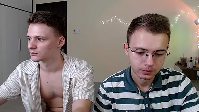NikiKerryCum Шоу с уебкамера